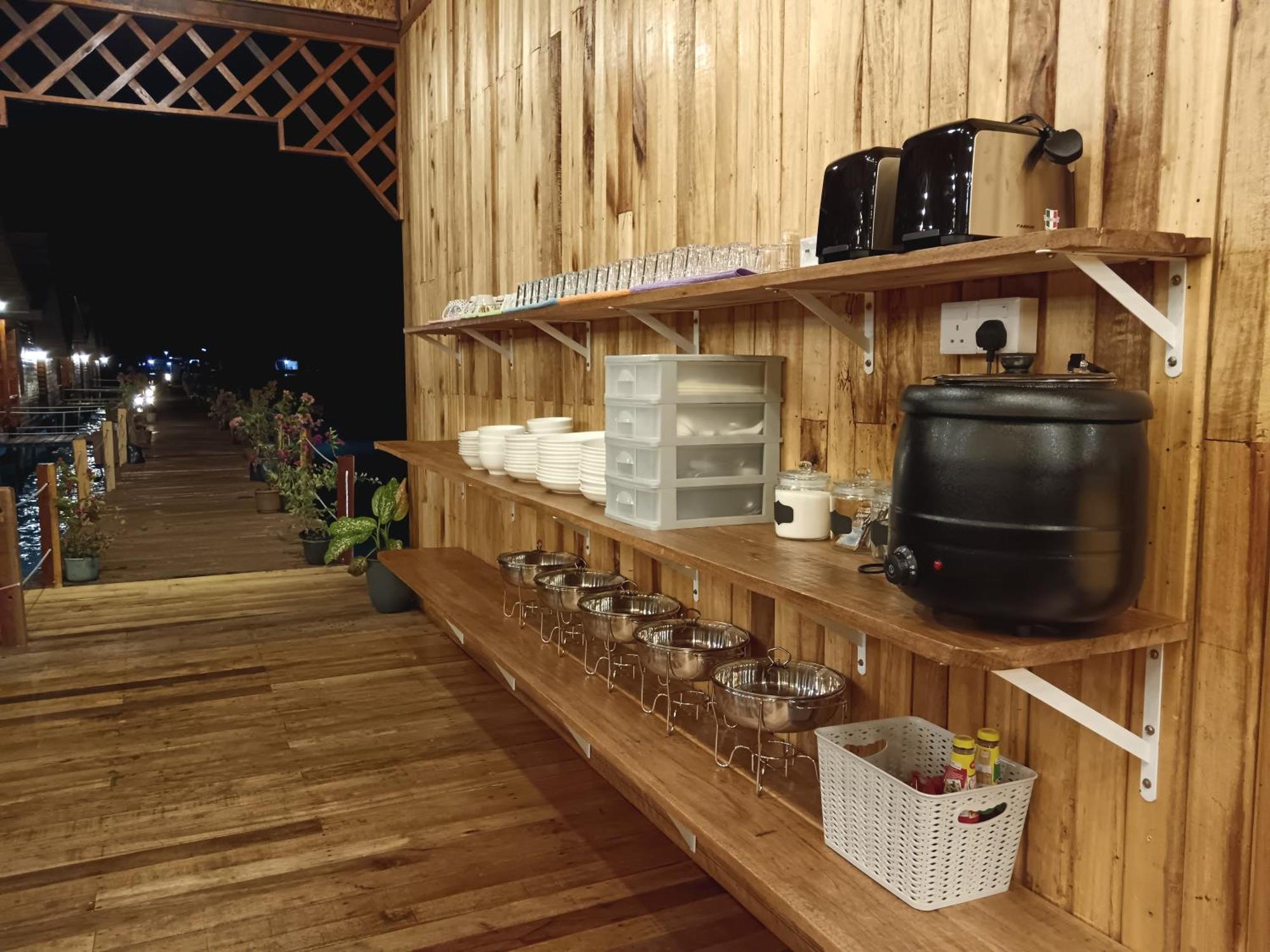 Bed and Breakfast La Water House Semporna Zewnętrze zdjęcie